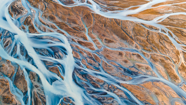 A glacial river from above.